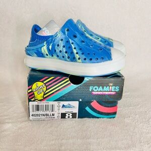 Skechers Kids Foamies Blue and White Water Shoes Size 8